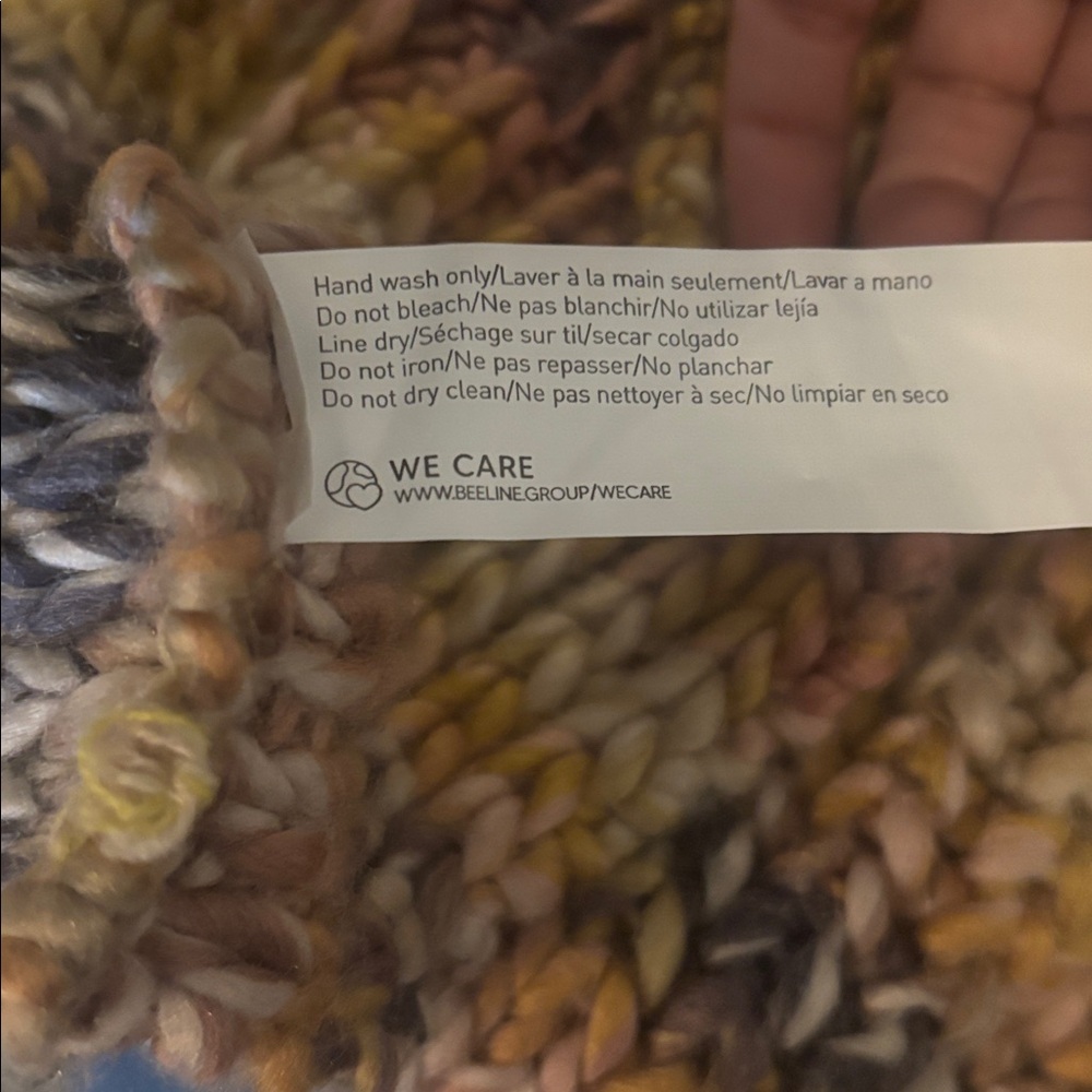 Multicolor Knit Scarf - Picture 11 of 11